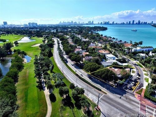 Foto del edificio - 3151 N Bay Rd