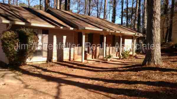 Primary Photo - 5890 Marbut Rd