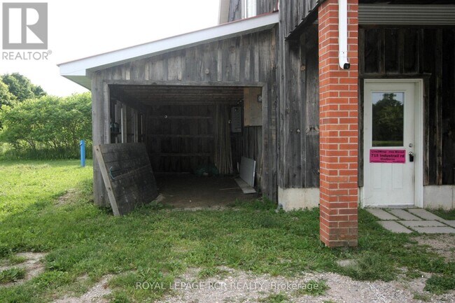 Photo du bâtiment - 428 Main St W