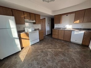 Building Photo - 205-207-207 Westgate Ave