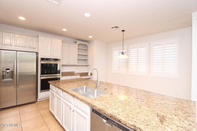 Foto del edificio - 3316 E Kingbird Pl