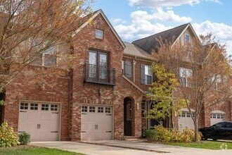 Building Photo - 207 Bixby Ln