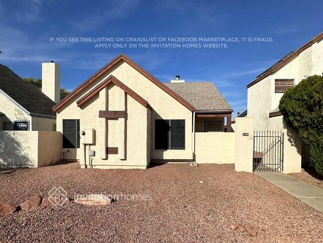 Building Photo - 2106 W Monona Dr