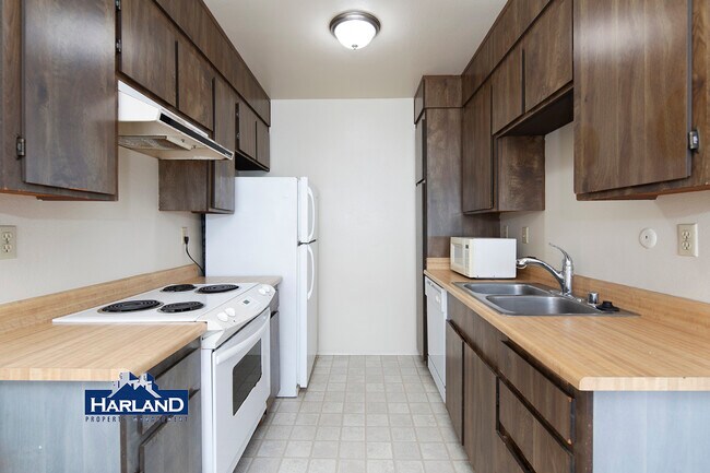 Foto del edificio - 2112-2114 Thomas Avenue - 2114 Unit 3-