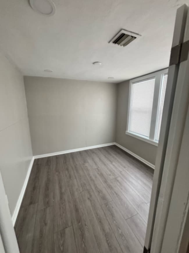 Building Photo - 314 Liston Ave