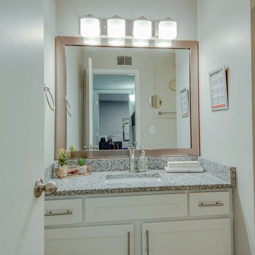 Building Photo - z-120125-Indigo at the Park