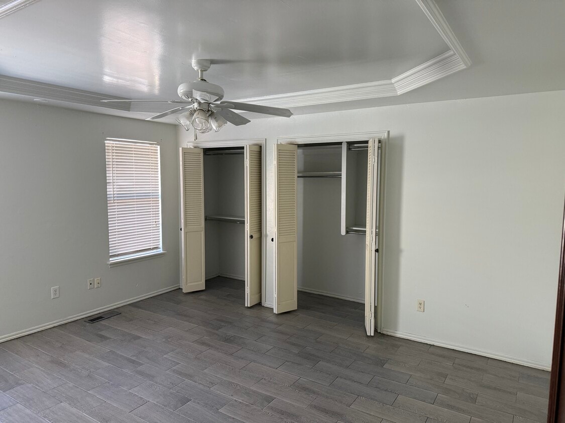 Foto del edificio - 13221 Marsh Ln