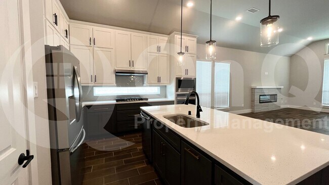 Foto del edificio - 6301 Tahoe Winds Dr