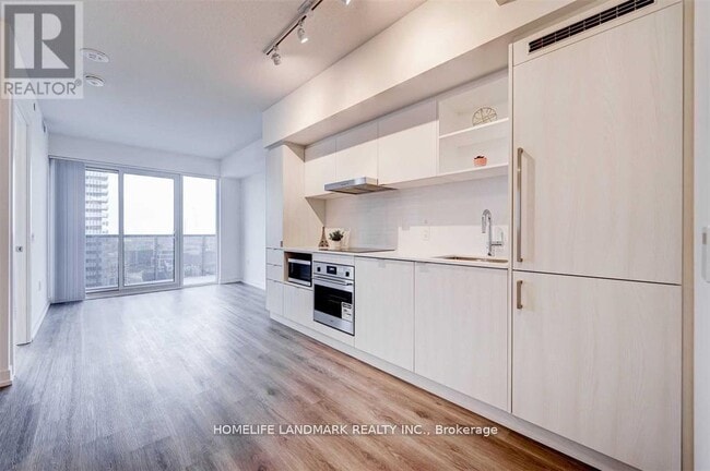Building Photo - 138 Downes St