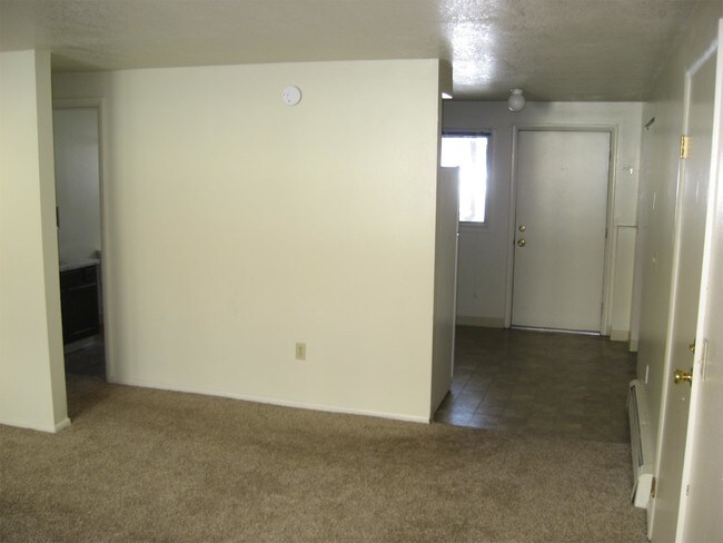 Building Photo - 509 S 19th Ave