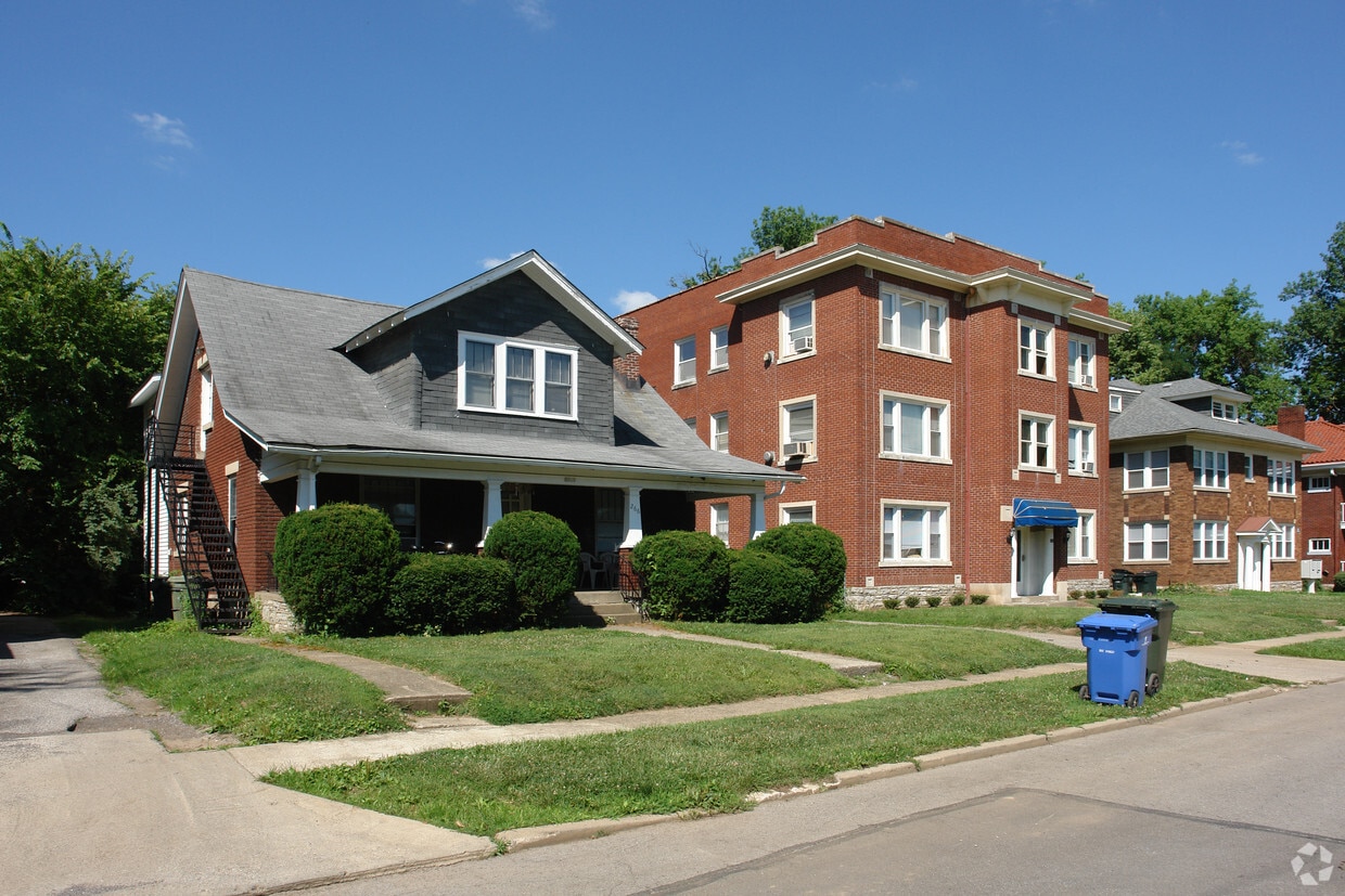 Building Photo - 258 Kalmia Ave