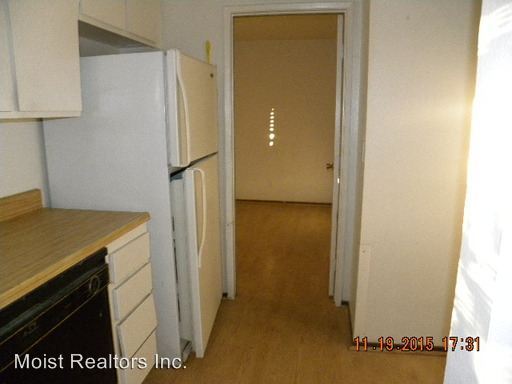 Building Photo - 443 Marian Way