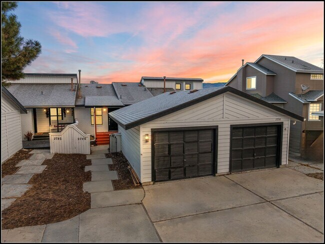 Building Photo - EAST2746