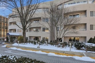 Building Photo - 100 Cutter Mill Rd