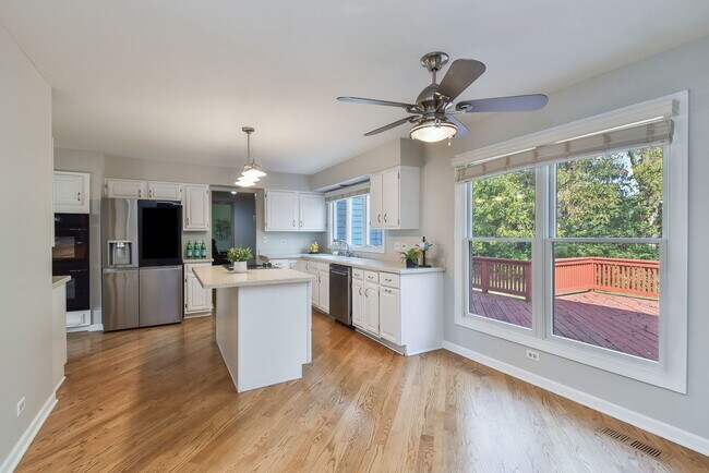 Building Photo - 3614 Charlemagne Ln