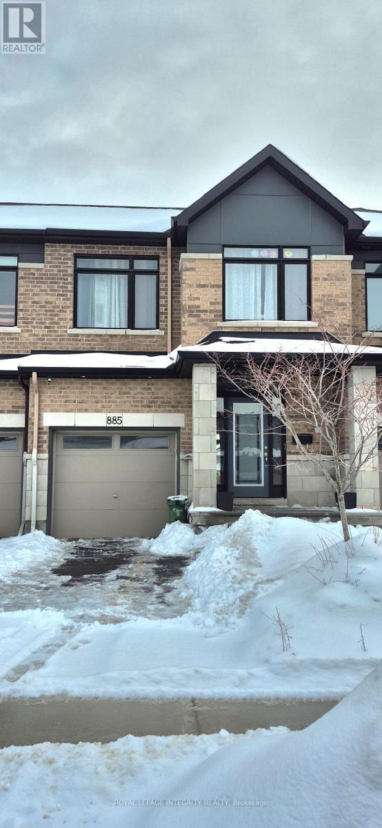 Photo du bâtiment - 885 Solarium Ave