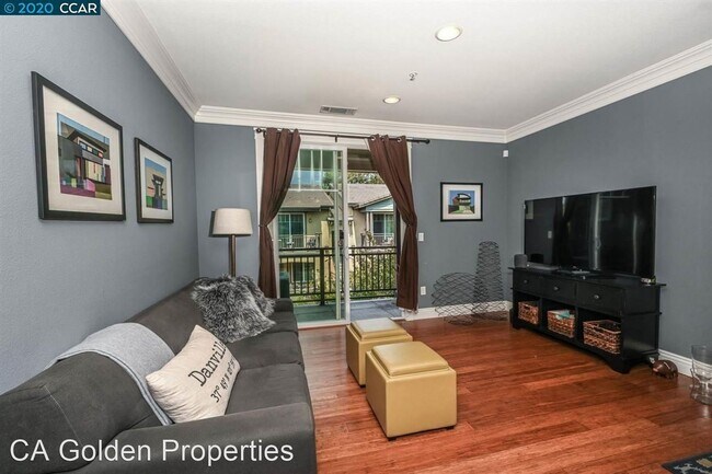 Building Photo - 2 br, 2 bath House - 3404 Fostoria Way Uni...
