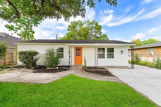 Foto del edificio - 4638 Carmen St