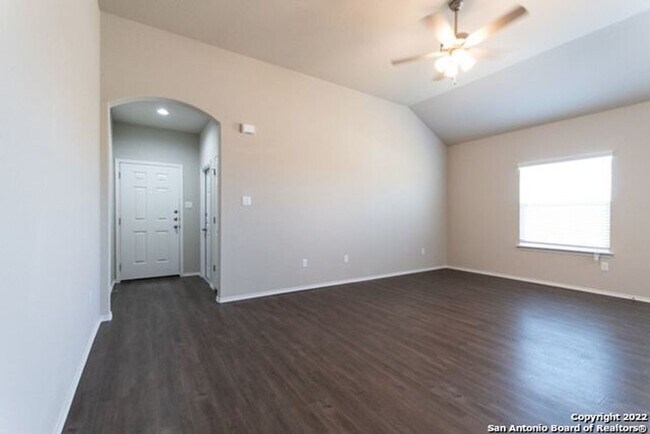 Foto del edificio - 628-630 Heathers Wy