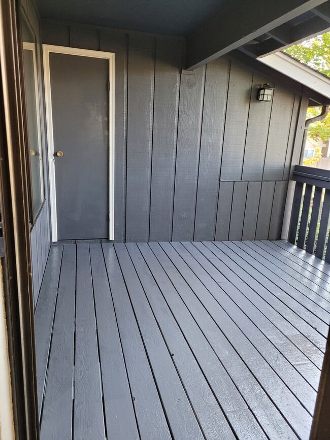over 10'x10' mostly covered deck - 13302 98th Avenue Ct E