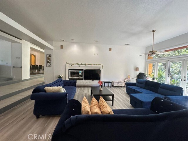 Foto del edificio - 45700 Adler Ln