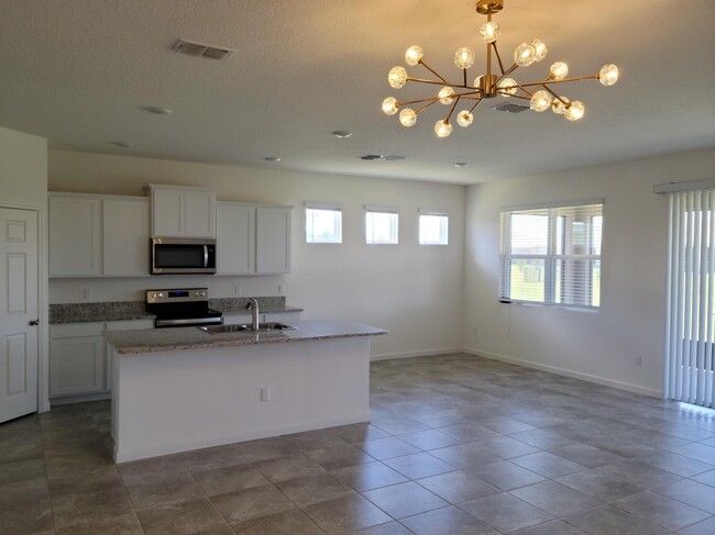 Building Photo - 12354 Arabella Dr