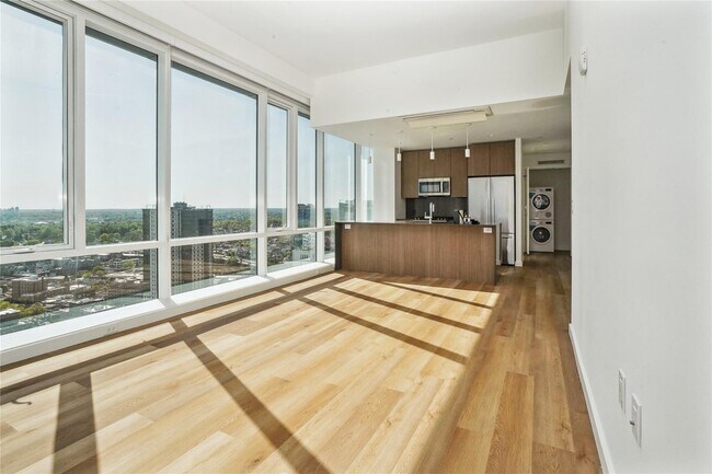 Building Photo - 50 Clinton Pl