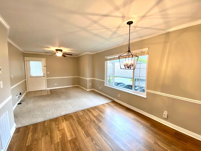 Foto del edificio - 876 600 W