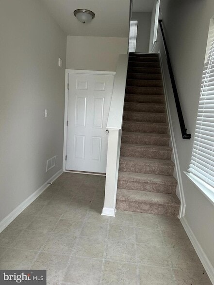 Building Photo - 707 McComb Pl
