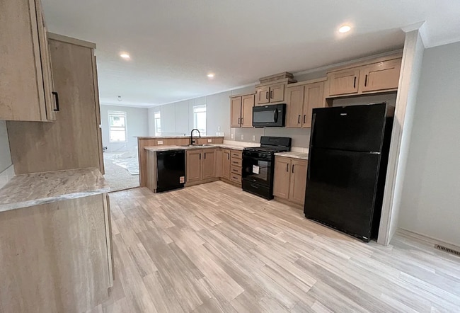 Foto del edificio - 6588 N Hampshire Dr