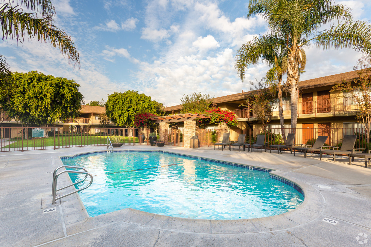 Fairway Village Apartments - Apartments in Anaheim, CA | Apartments.com