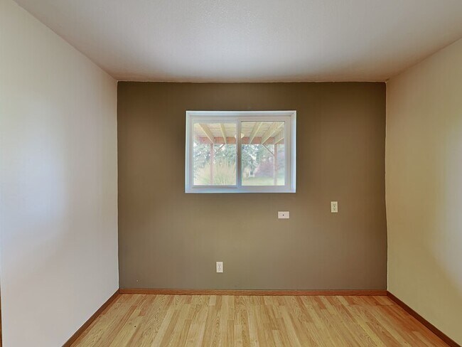 Foto del edificio - 14611 E 13th Ave