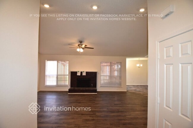 Foto del edificio - 2217 Merrimac Ln