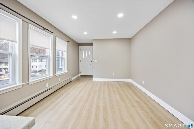 Foto del edificio - 87 Putnam St