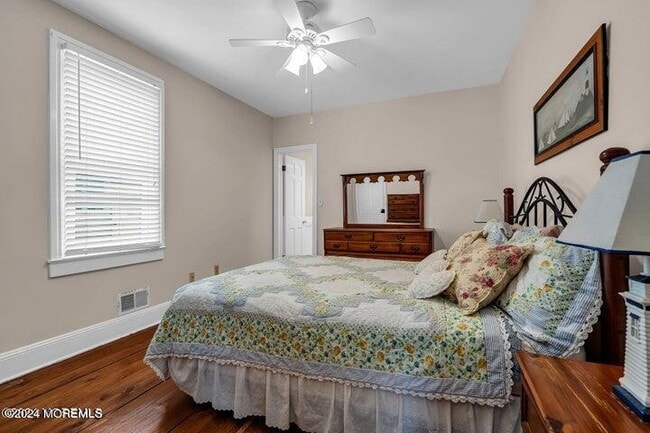 Foto del edificio - 12 Reese Ave