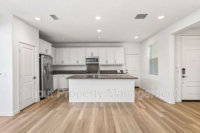 Building Photo - 45079 Via Vela