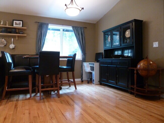 Building Photo - 7930 Bittern Ct SE