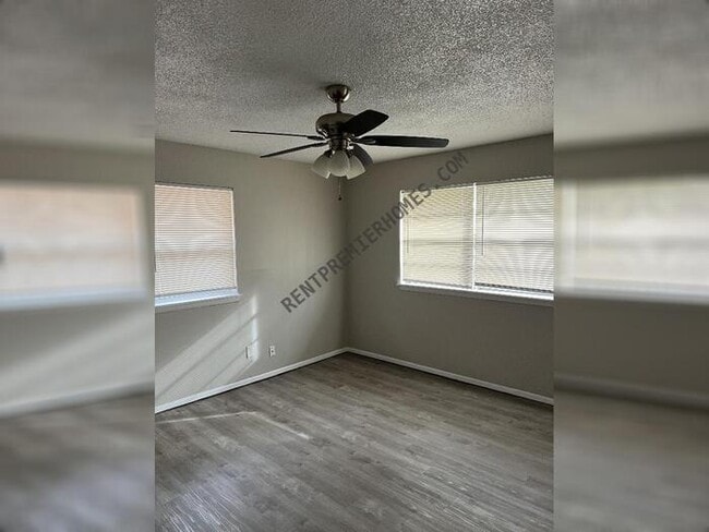 Photo - 1436 NE 34th St House