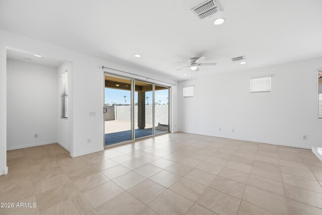 Foto del edificio - 2158 S 242nd Dr