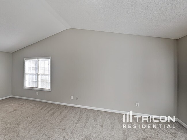 Building Photo - 172 Greystone Cir