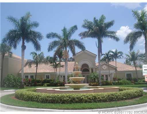 Foto del edificio - 248 Village Blvd