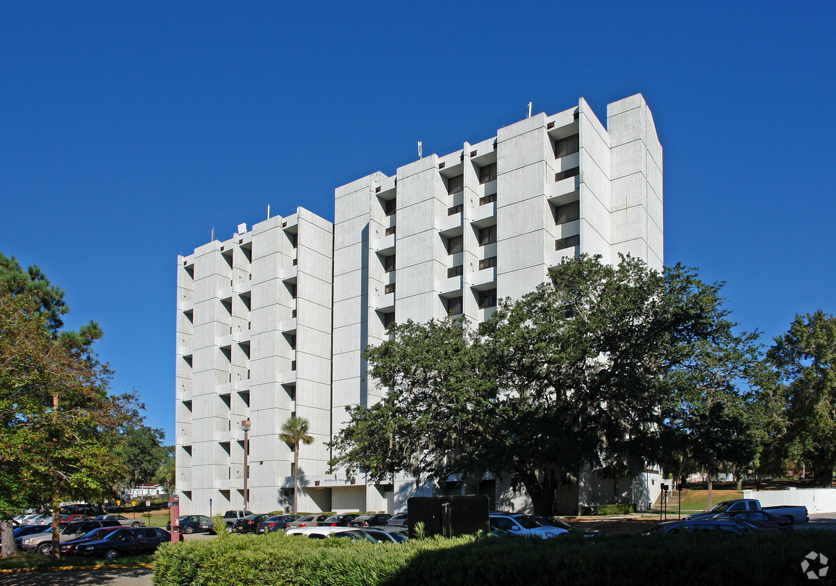 Primary Photo - McCollum Hall