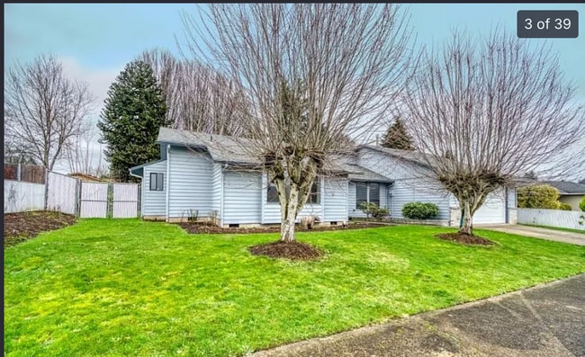 Foto del edificio - Felida 4 Bedroom with ADA bathroom