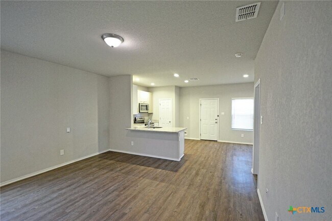 Foto del edificio - 3416 Canyon Ridge