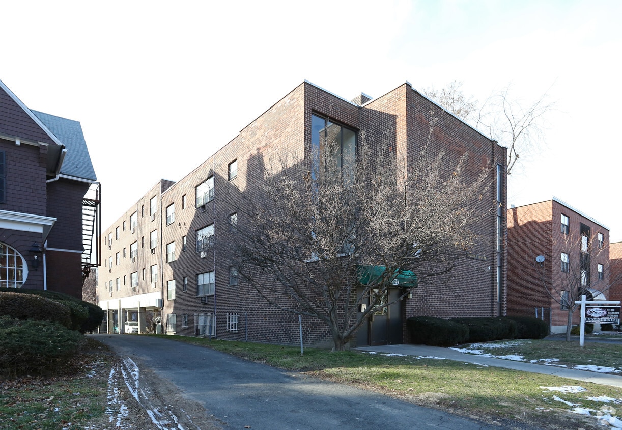 Laurel House Apartments in Hartford, CT