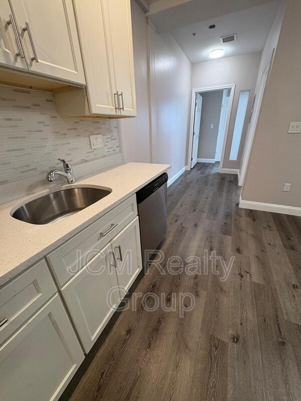 Photo - 189 N Common St Apartment