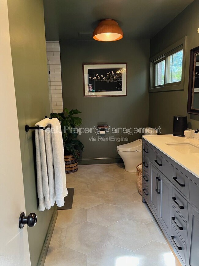 Building Photo - 2107 Persimmon Trek