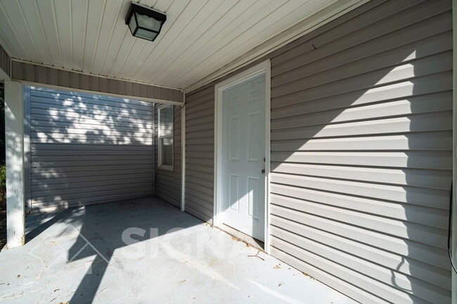 Building Photo - 2408 2nd St NW