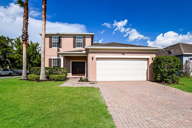 Building Photo - 2420 Plantation Oak Dr