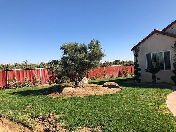 Building Photo - single family home